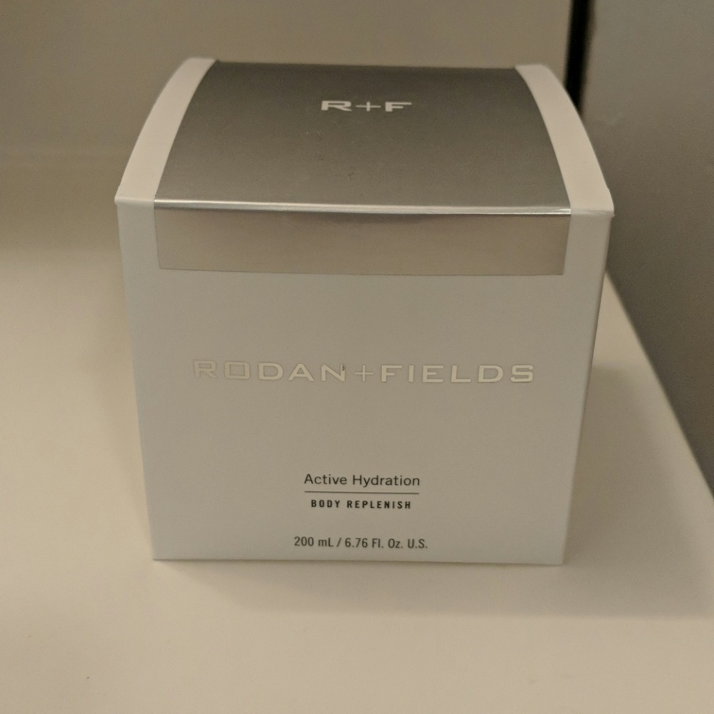 Rodan+Fields Active Hydration Body Replenish - Picture 2 of 2